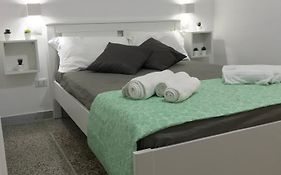 Mellos B&B